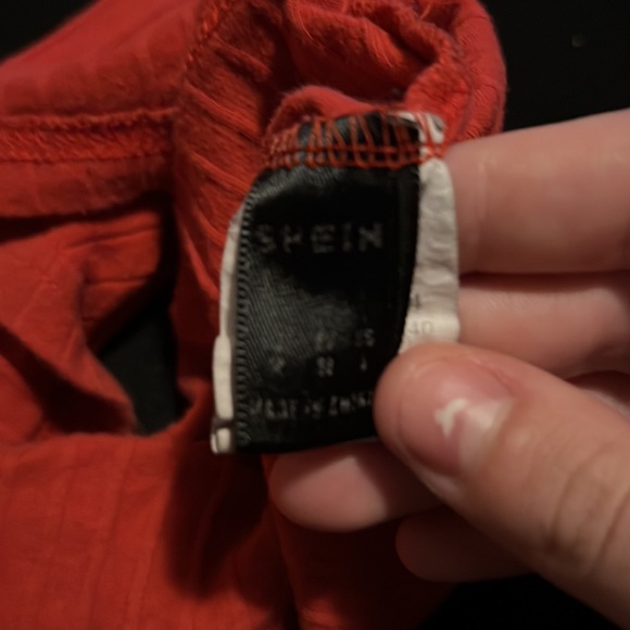 red cropped top - Picture 3 of 3